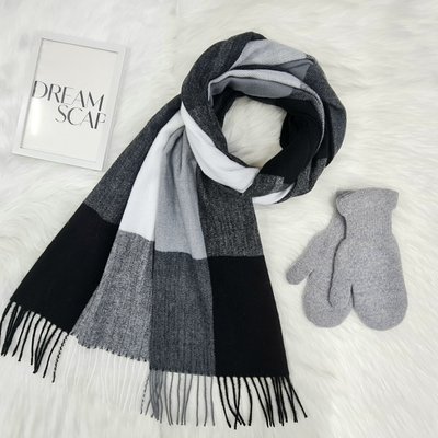 Комплект жіночий зимовий (шарф+рукавиці) M&JJ One size СІрий + чорний 1125 - 4110 1125 - 4110 фото