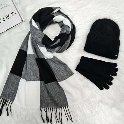 Комплект жіночий зимовий ангоровий на флісі (шапка+шарф+рукавички) ODYSSEY 55-58 см різнокольоровий 12394 - 1119 - 4062 нильс фото