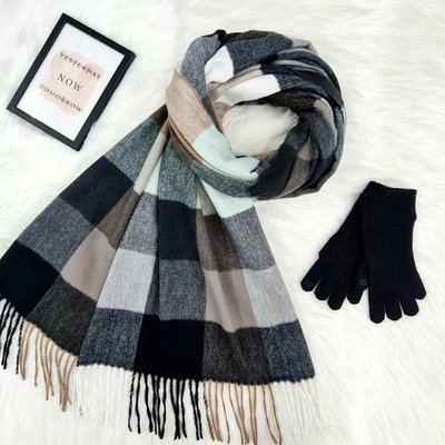 Комплект жіночий зимовий (шарф+рукавички для сенсорних екранів ) M&JJ One size чорний 8025 - 4116 8025 - 4116 фото
