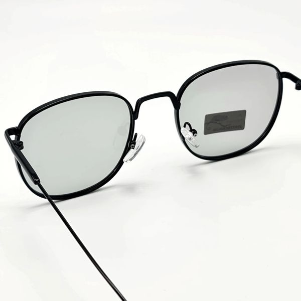 Сонцезахисні окуляри Жіночі Поляризаційні з фотохромною лінзою Polarized сірий (263) 263 фото
