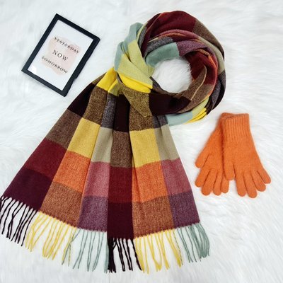 Комплект женский зимний (шарф+перчатки) M&JJ One size оранжевый 8024 - 4198 8024 - 4198 фото