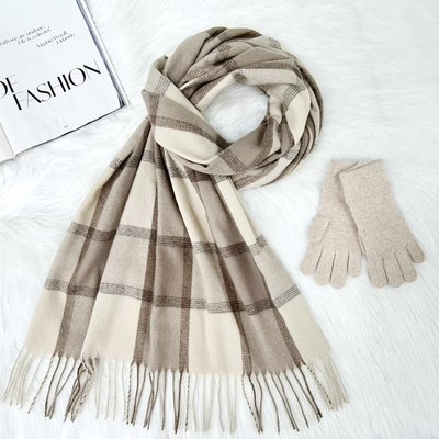 Комплект женский зимний (шарф+перчатки) M&JJ One size бежевый 8068 - 4063 8068 - 4063 фото