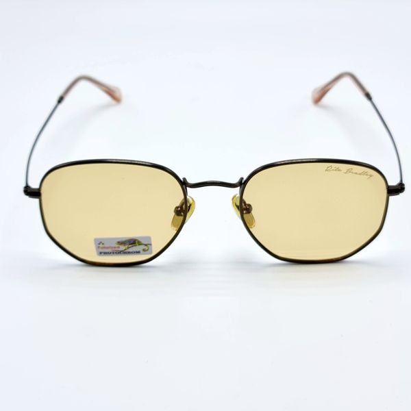 Сонцезахисні окуляри Чоловічі Поляризаційні з фотохромною лінзою Rita Bradley коричневий (3340) 3340 фото