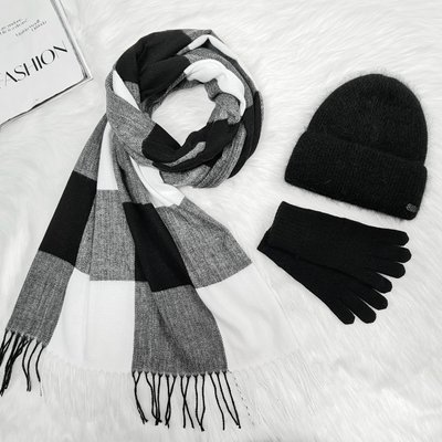 Комплект жіночий зимовий ангоровий на флісі (шапка+шарф+рукавички) ODYSSEY 56-58 см різнокольоровий 12743 - 1119 - 4062 латина фото