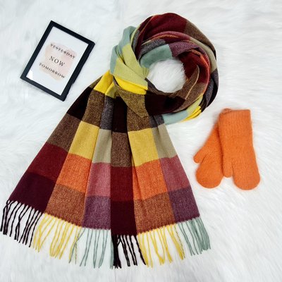 Комплект жіночий зимовий (шарф+рукавиці) M&JJ One size помаранчевий 8024 - 4130 8024 - 4130 фото