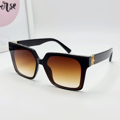 Солнцезащитные очки M&J Женские коричневый градиент (7561) 7561 фото