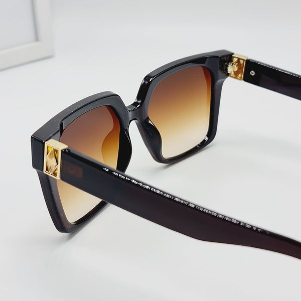 Сонцезахисні окуляри M&J Жіночі коричневий градієнт (7561) 7561 фото