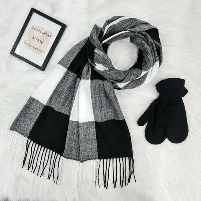 Комплект женский зимний (шарф+варежки) M&JJ One size черный + серый 1119 - 4106 1119 - 4106 фото