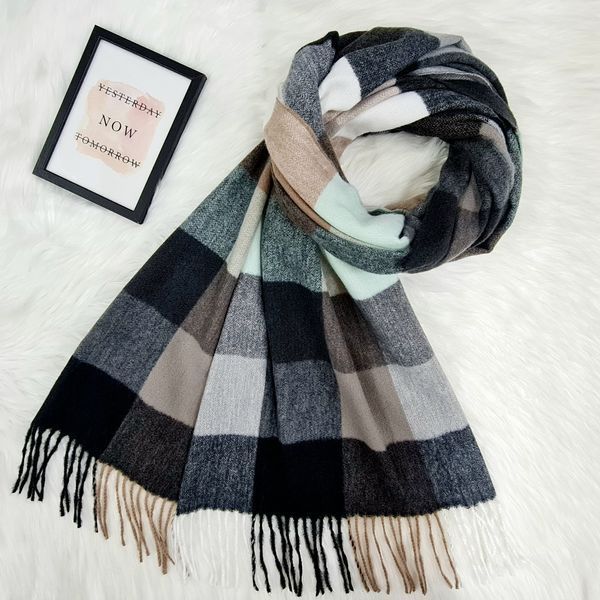 Комплект женский зимний (шарф+перчатки) M&JJ One size Серый + черный 8025 - 4184 8025 - 4184 фото