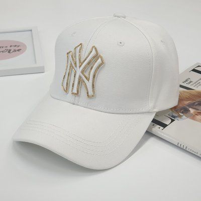 БЕЙСБОЛКА NY жіноча M&J 58-60 см Білий 10167 10167 фото