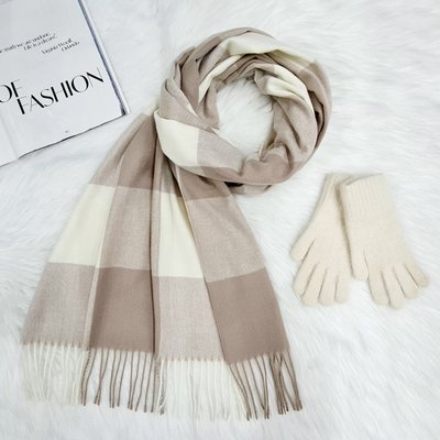 Комплект жіночий зимовий (шарф+рукавички) M&JJ One size Бежевий 1140 - 4217 1140 - 4217 фото